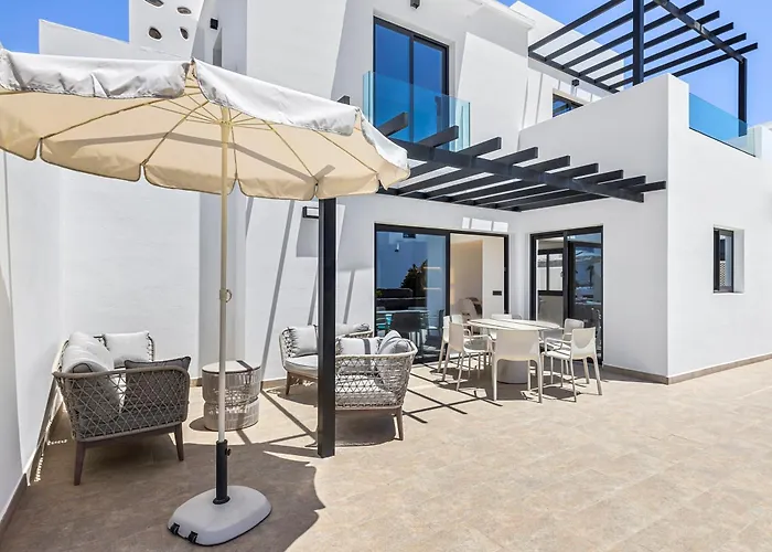 Lanzarote Marina Volcan *