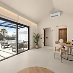 Lanzarote Marina Volcan فيلة