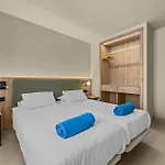 Lanzarote Marina Volcan * بلايا بلانكا