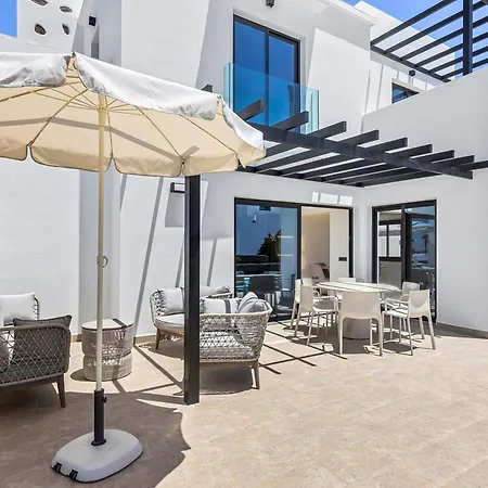 Lanzarote Marina Volcan *