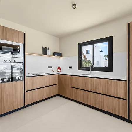 Lanzarote Marina Volcan * Playa Blanca (Lanzarote)